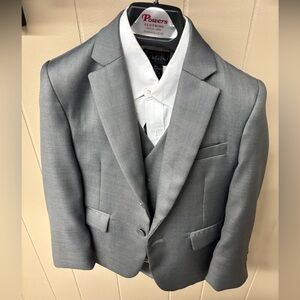 Tazio Gray Suit and (4 piece set)